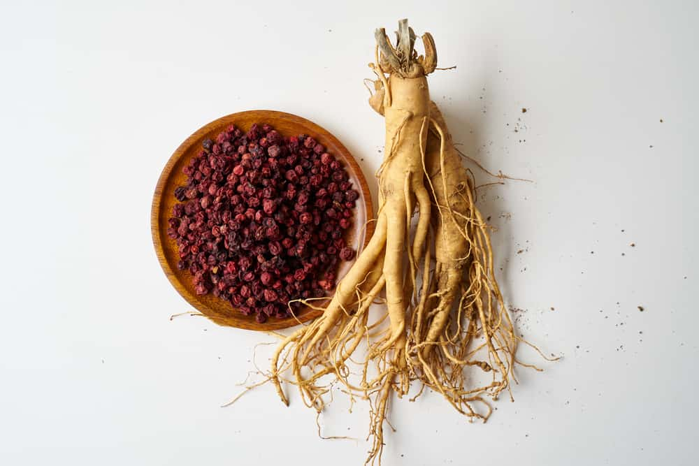 रेड जिनसेंग: सेक्शुअल हेल्थ को इम्प्रूव करने में मदद करने वाली हर्ब, महिला और पुरुष दोनों कर सकते हैं यूज