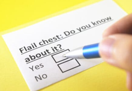फ्लेल चेस्ट (Flail chest) : सीने से जुड़ी जानलेवा इंजरी
