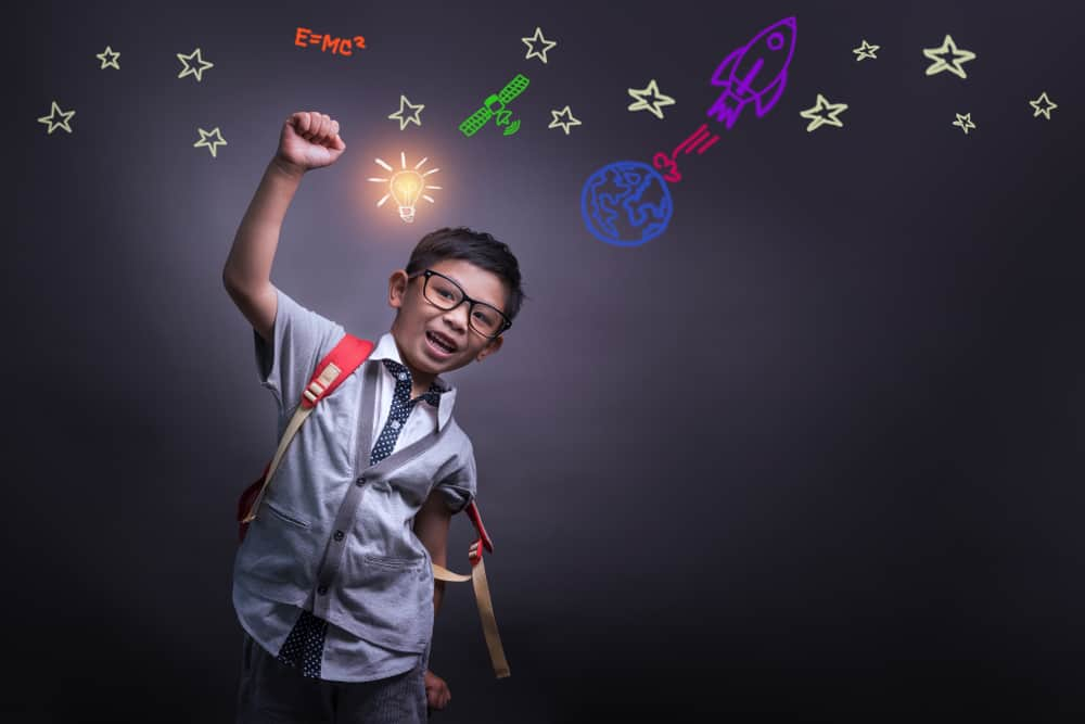 बच्चों में साइकोसोशल डेवलपमेंट की स्टेजेस कौन सी हैं?