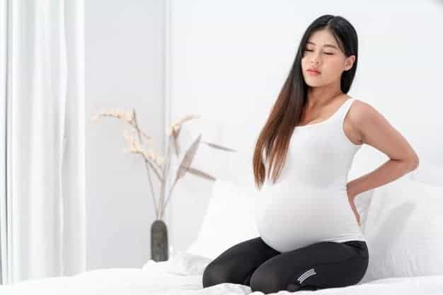 प्रेग्नेंसी में क्रैम्पिंग: इन स्थितियों में तुरंत मेडिकल हेल्प लेना है आवश्यक!