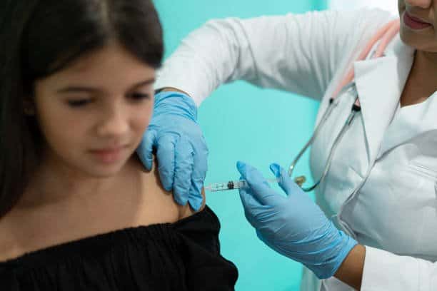 HPV Vaccine: लड़कियों के लिए HPV वैक्सीन क्यों जरूरी है?