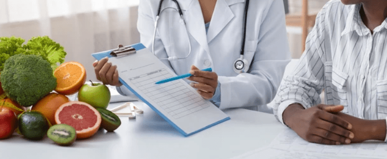 कैंसर के जोखिम को कम करने में डायट कैसे निभाती है अहम रोल? जानिए यहां!