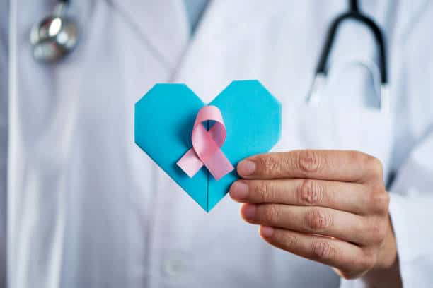 Heart Cancer: रेयर है हार्ट कैंसर लेकिन हार्ट कैंसर के लक्षण, कारण और इलाज जरूर जान लें