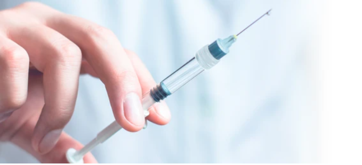 वैक्सिनेशन के दौरान बच्चे को आराम कैसे महसूस कराएं, जानिए यहां