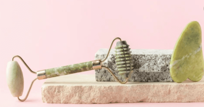 फेस रोलर (face roller) का इस्तेमाल करने से क्या होते हैं फायदे, जानिए यहां