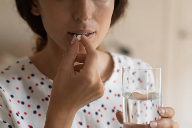 Ibuprofen on empty stomach: क्या खाली पेट आइबूप्रोफेन लेना सेफ है?