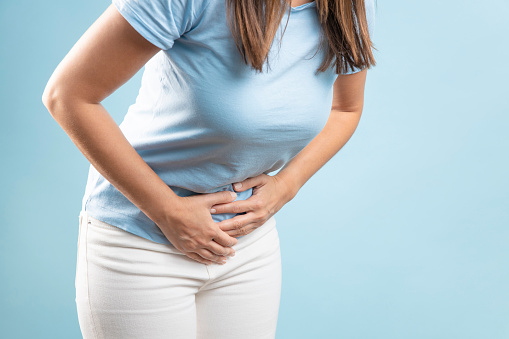 महिलाओं में कोलन कैंसर: कैसे की जाए इस कैंसर की पहचान, जानिए