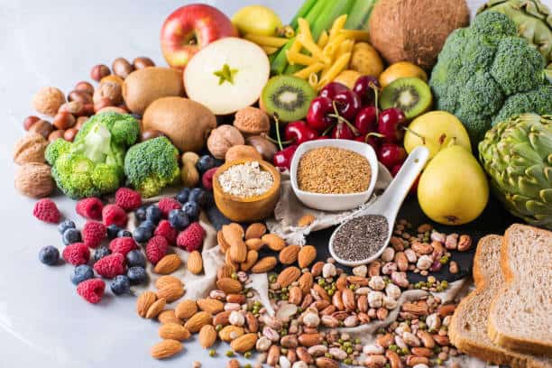 Best Diet for Heart Health: हार्ट हेल्थ को बनाए रखने के लिए जानिए किन चीजों को खाएं और किन से करें परहेज
