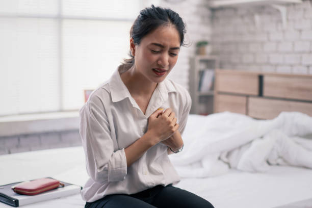 Angina difference in men and women: पुरुषों और महिलाओं में अलग हो सकते हैं एंजाइना के लक्षण!