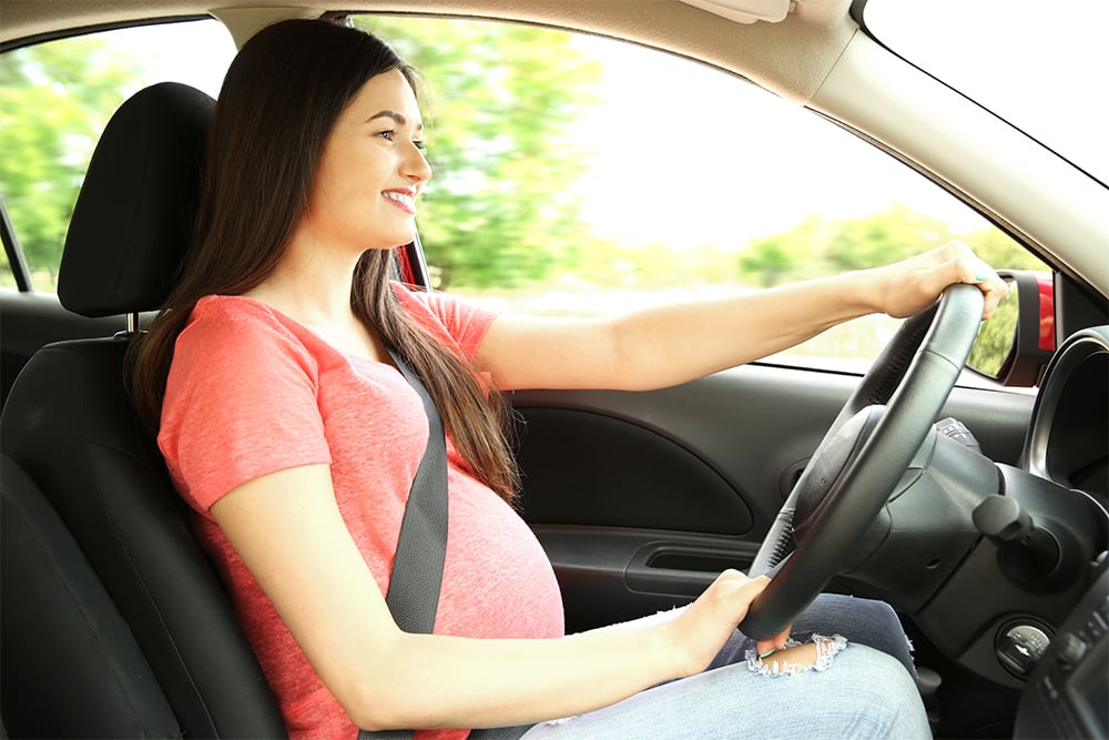 प्रेग्नेंसी के दौरान कार से ट्रैवल (Car travel during pregnancy) करना सेफ या नहीं?