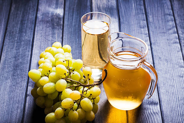 अंगूर के जूस के फायदे (Benefits of Grape Juice): जानिए अंगूर के जूस के 9  फायदे!