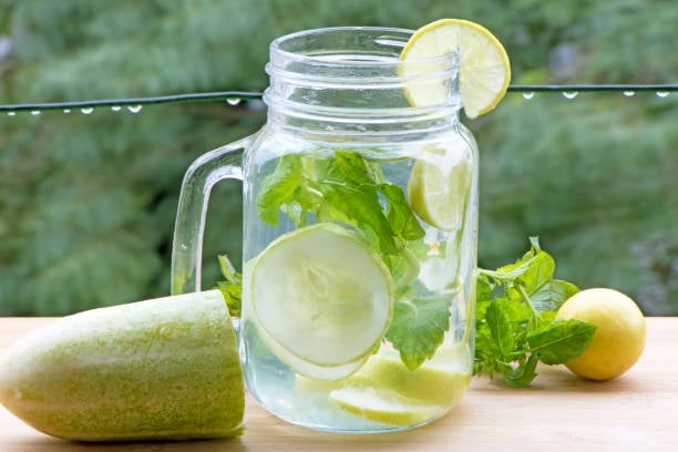 Benefits of Cucumber Water: खीरे के पानी के फायदे आप नहीं जानना चाहेंगे!