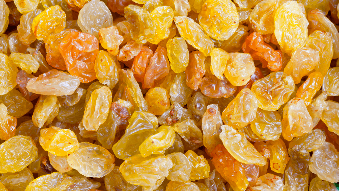 किशमिश का पानी शरीर के लिए है फायदेमंद, जानिए इसके बारे में यहां